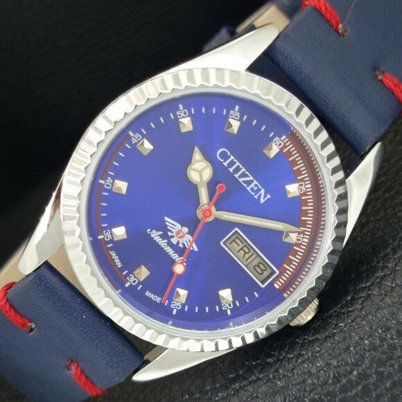 Vintage 1986 Citizen Automatic Mens Silver Watch W/daydate & Blue accents
